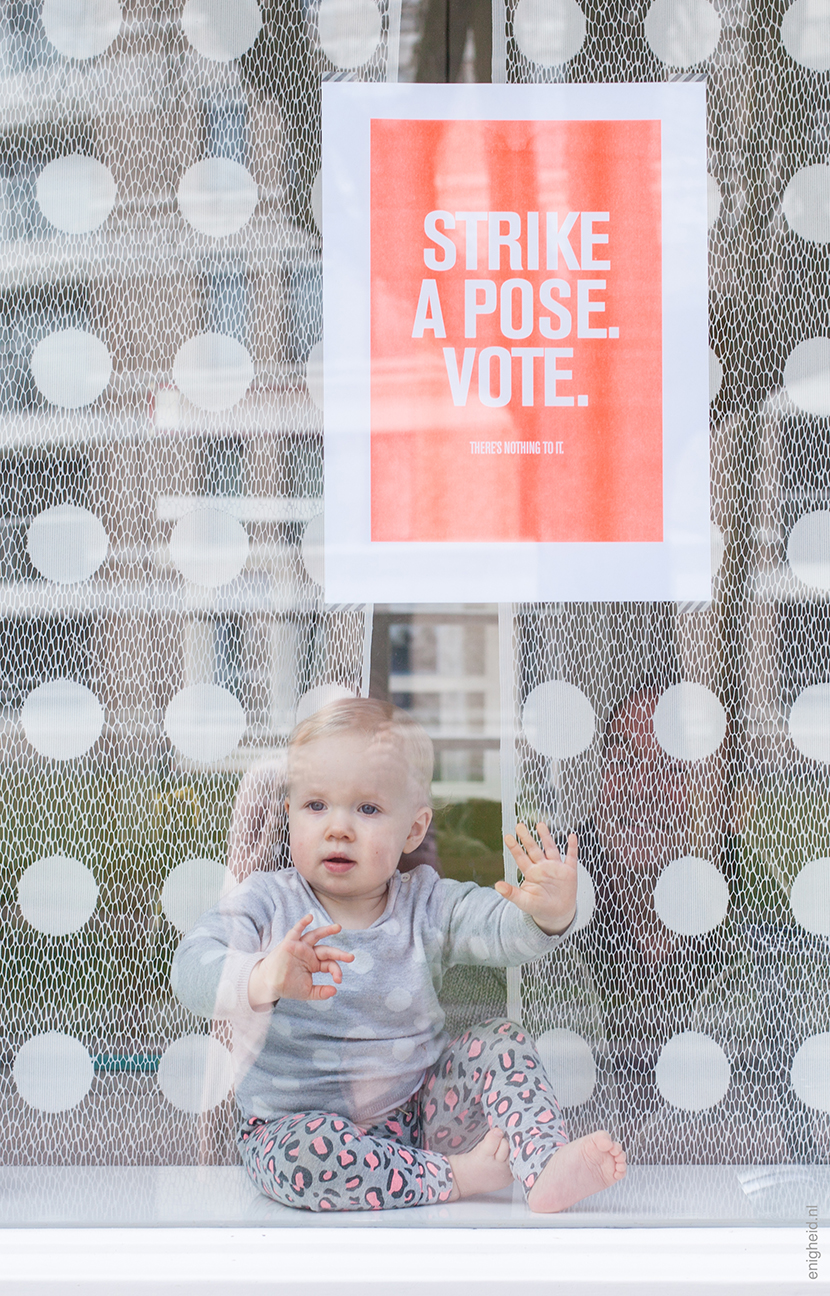 Vote, poster by Roosje Klap | Enigheid