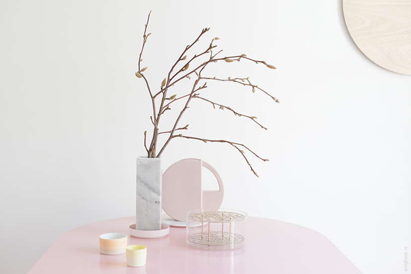 Magnolia, Ang vase by Klong, Arita Japan porcelain by Scholten&Baijings | Enigheid 