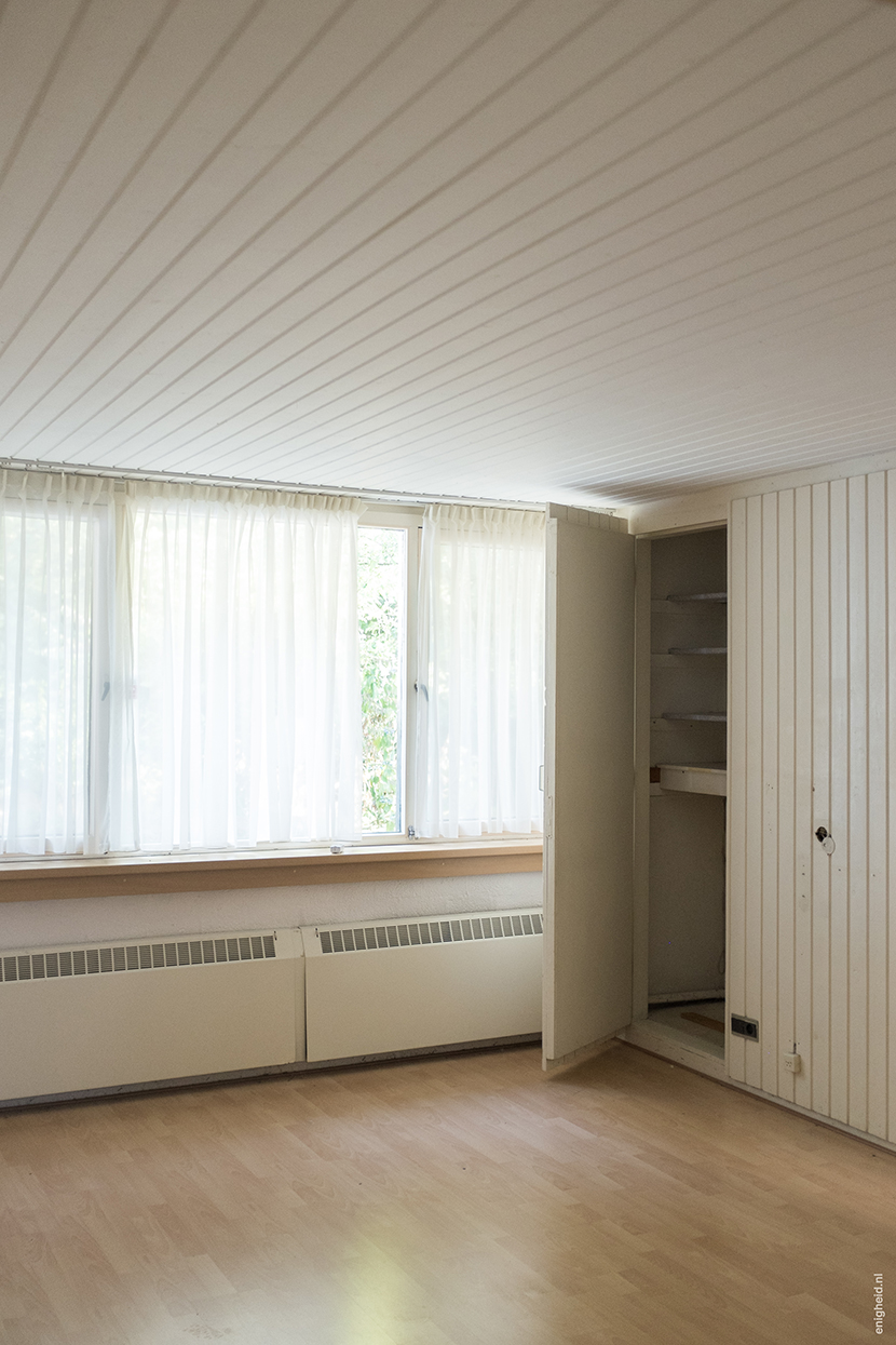 One of the bedrooms with sixties vibe, in our new 60ies home | house in the woods, Enigheid