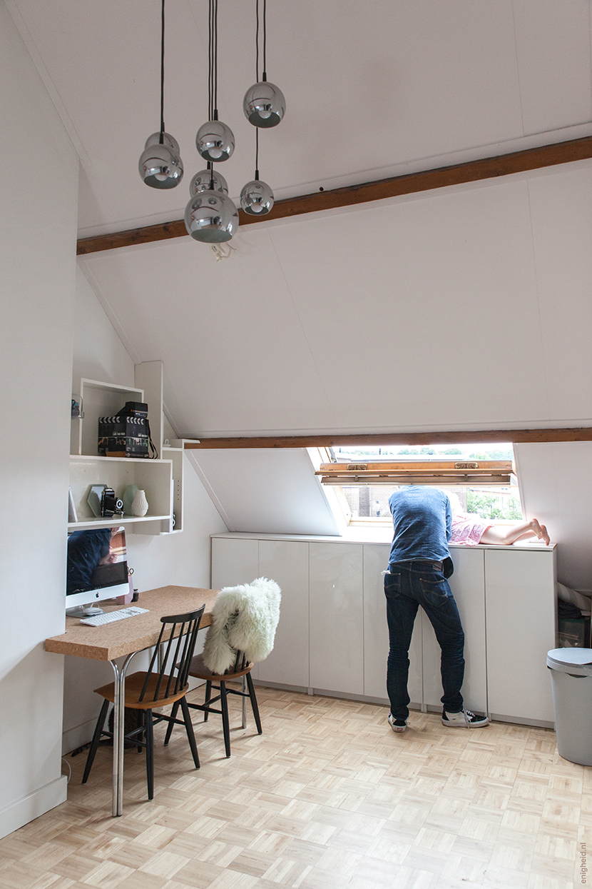 A peek inside our (old) home: the attic. The first floor that was almost ready, but the last part of our home we needed to finish before we sold our house. With Ikea cabinets, vintage chrome lighting and T. and Maan enjoying the views over 's-Hertogenbosch | Enigheid