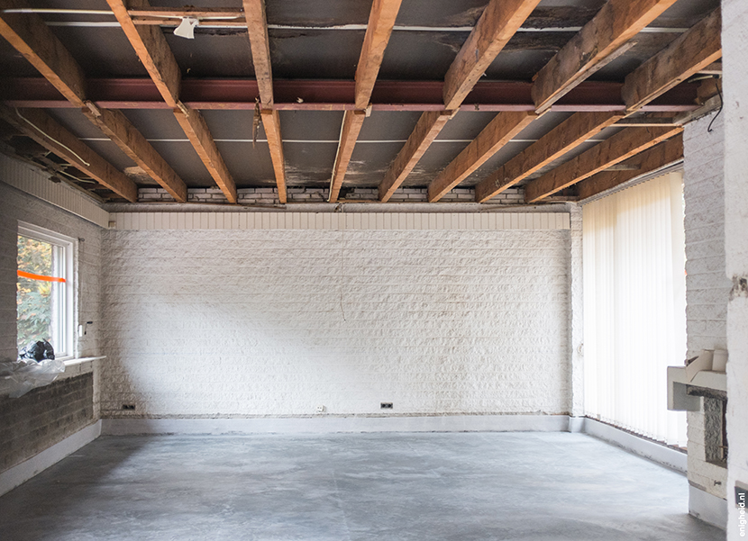 Our renovation journey is another drastic one. This is our future living room. We've installed underfloor heating and love the concrete floor on top of that! | Enigheid